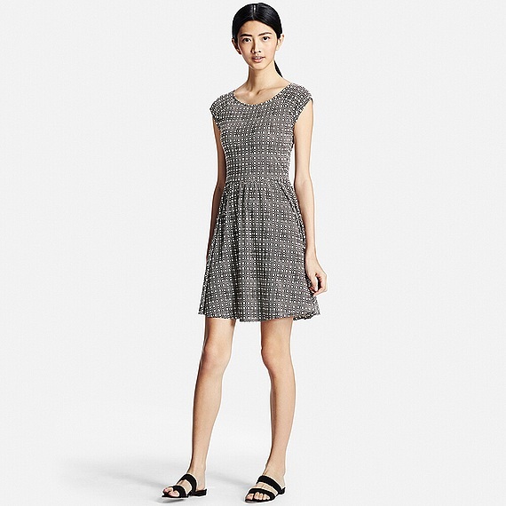 妊娠したらユニクロ ブラトップが便利 下着に見えないこんなアイテムまで登場 Lovemo ラブモ ママ プレママ向け情報メディア